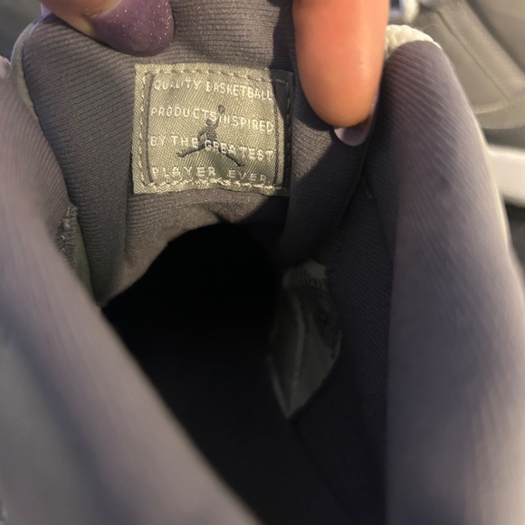 Jordan 11 Retro Cool Grey - Picture 5 of 7